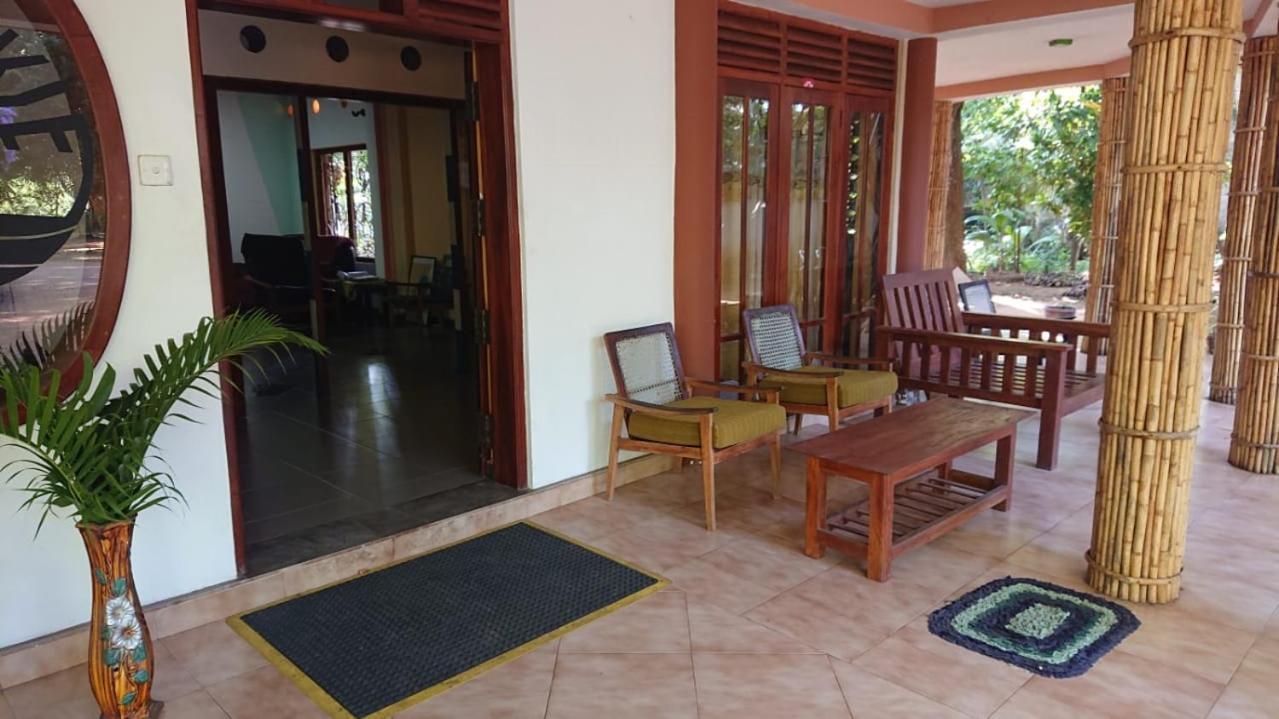 Leopard City Hostel Yala Tissamaharama Kültér fotó