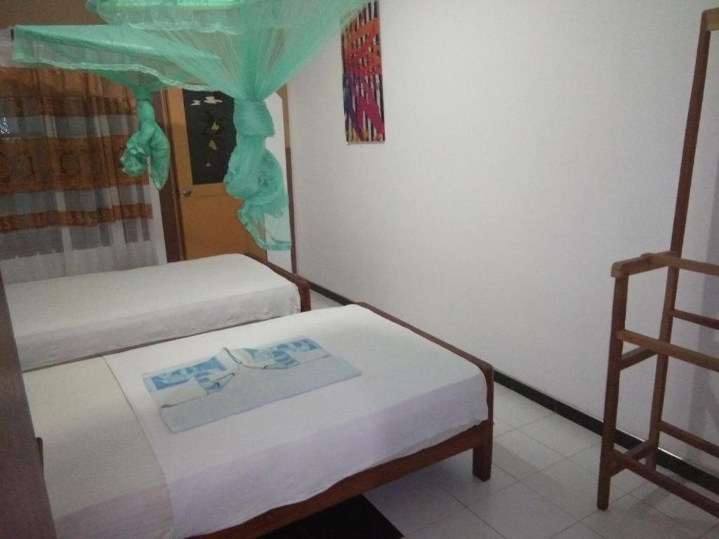 Leopard City Hostel Yala Tissamaharama Kültér fotó