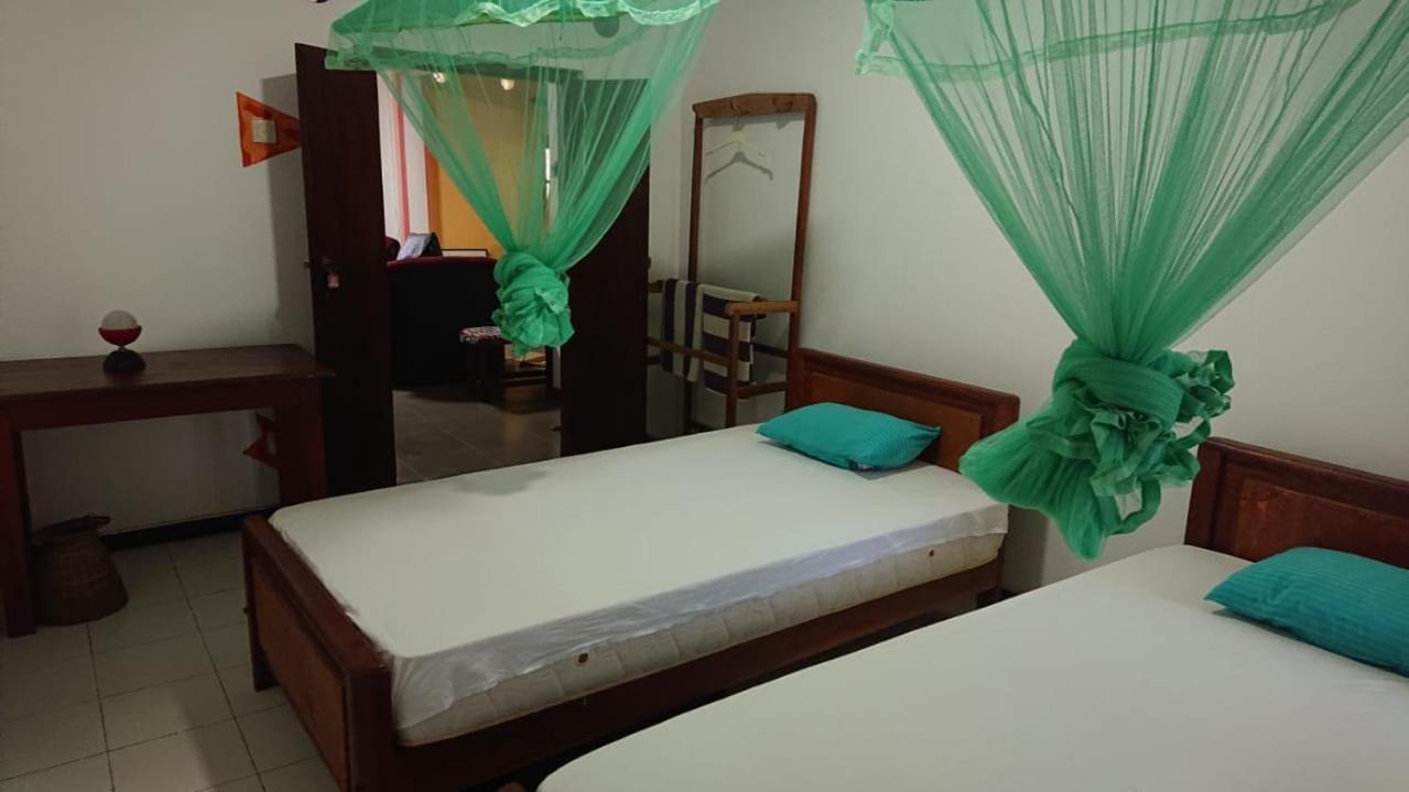 Leopard City Hostel Yala Tissamaharama Kültér fotó